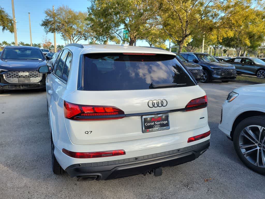 Thumbnail: 2026 Audi Q7 - 11