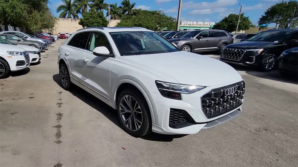 2025 Audi Q8 55 Premium photo 2