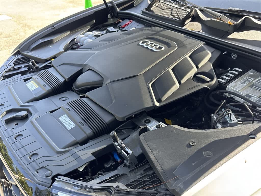 Thumbnail: 2025 Audi Q8 - 23