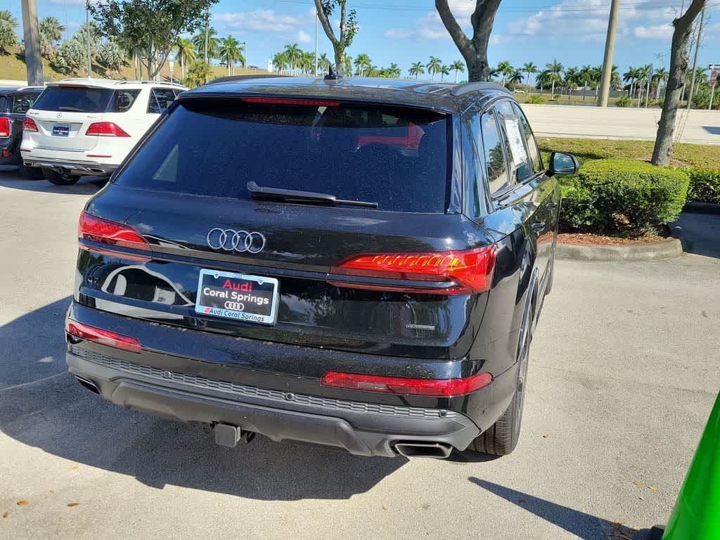 Thumbnail: 2026 Audi Q7 - 8