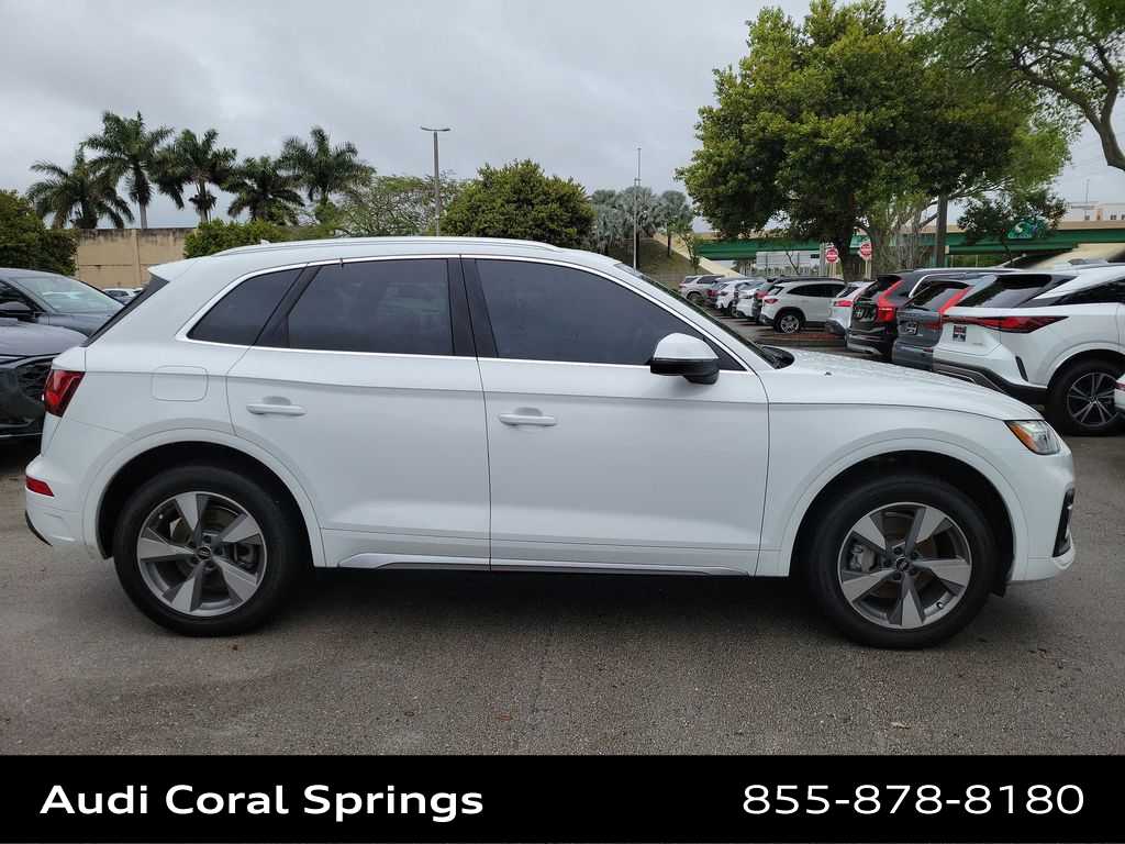 Thumbnail: 2022 Audi Q5 - 9