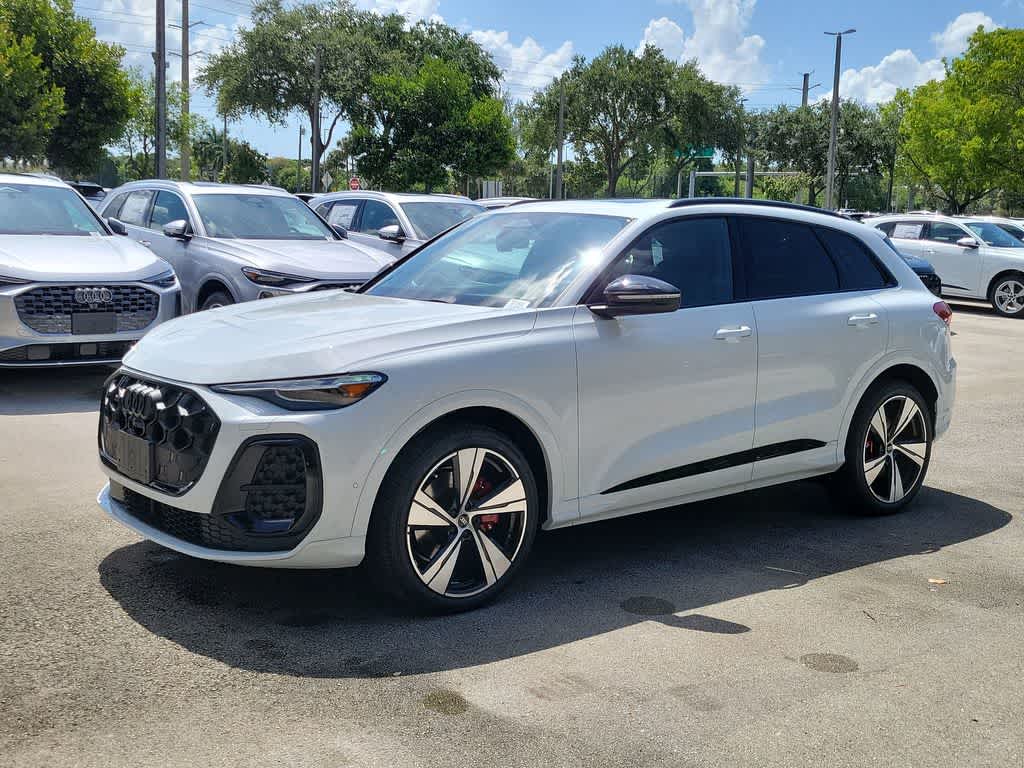 Thumbnail: 2026 Audi SQ5 - 4