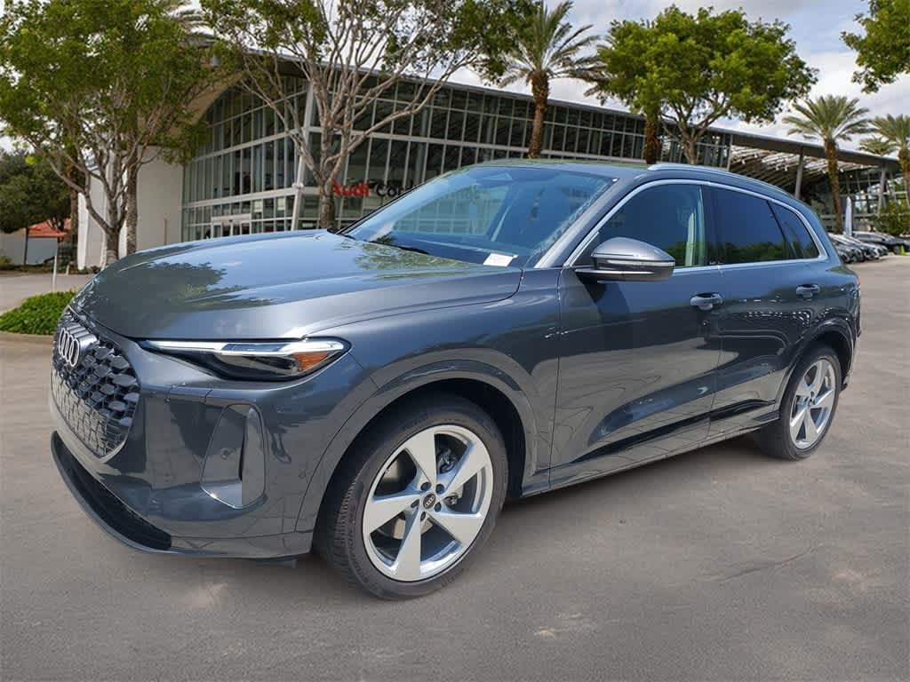 Thumbnail: 2025 Audi Q5 - 1