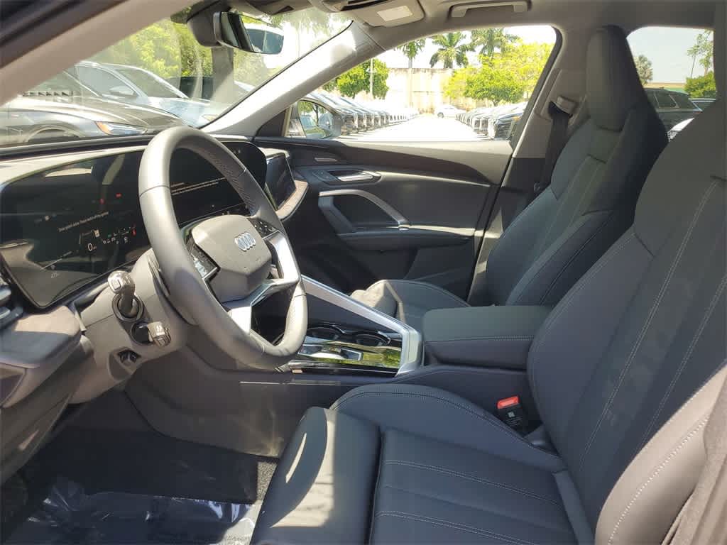 Thumbnail: 2025 Audi Q5 - 19