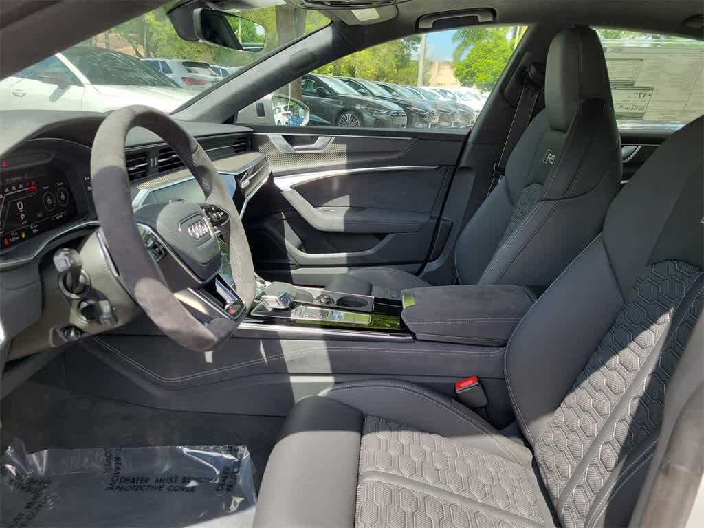 Thumbnail: 2025 Audi RS 7 - 11