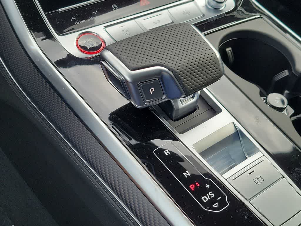 Thumbnail: 2026 Audi RS Q8 - 25