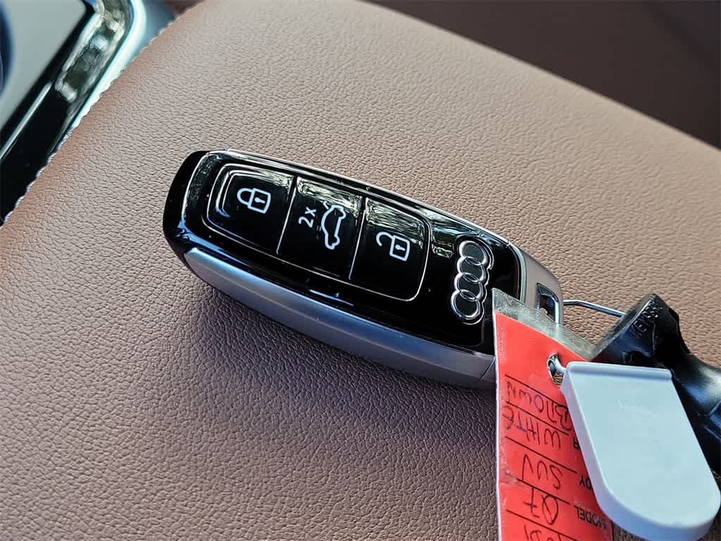 Thumbnail: 2026 Audi Q7 - 28