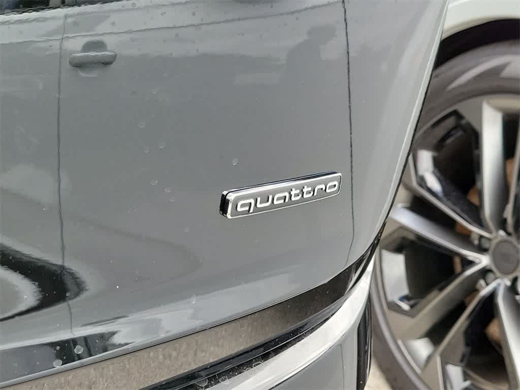 Thumbnail: 2026 Audi Q7 - 15