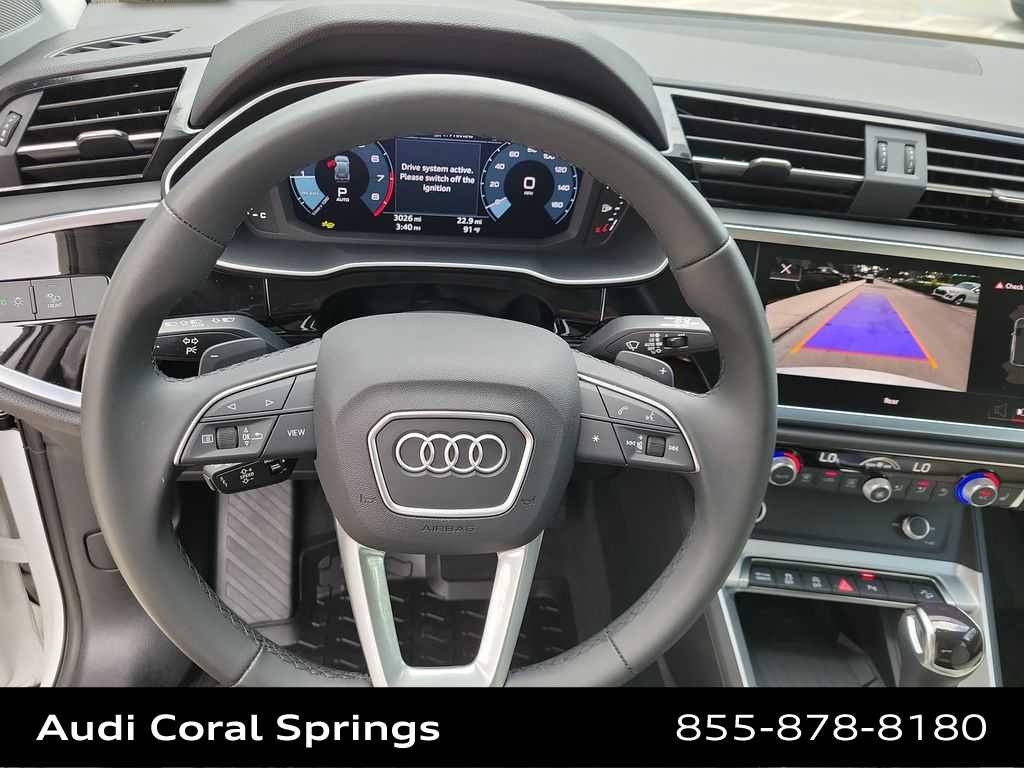 Thumbnail: 2025 Audi Q3 - 22