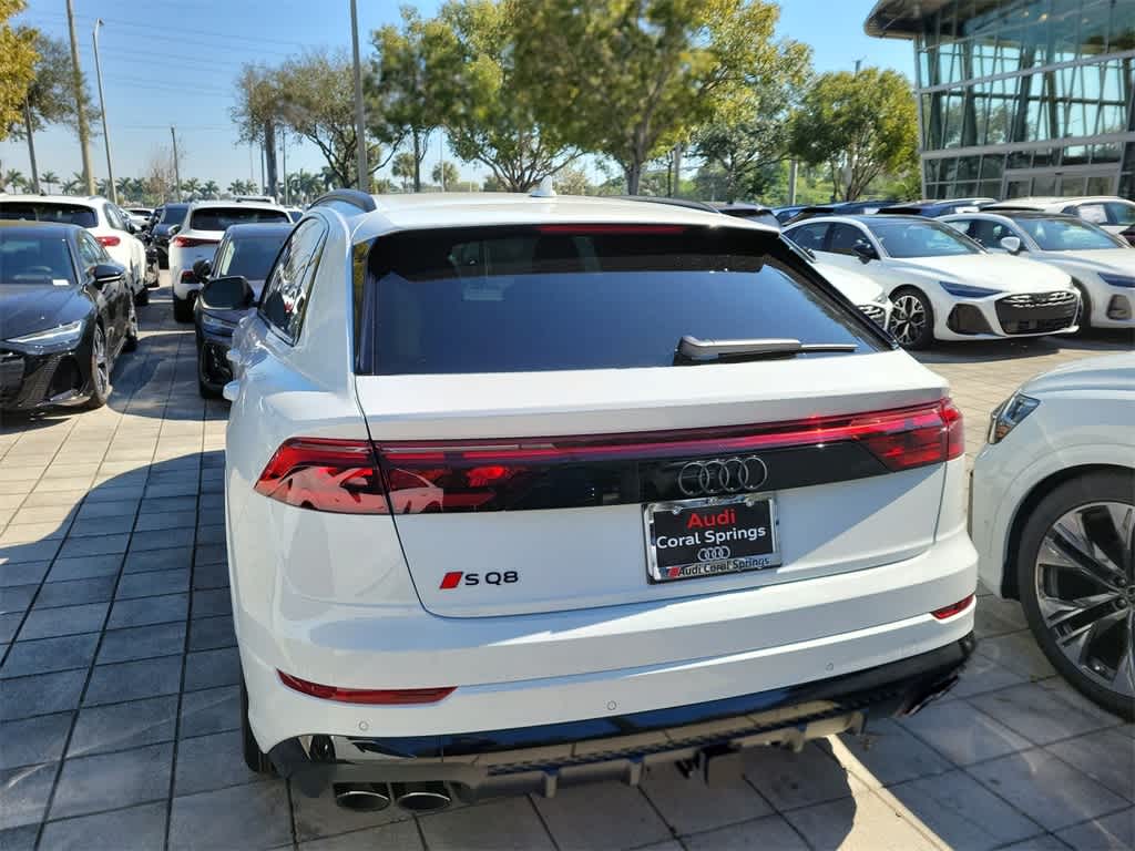 Thumbnail: 2026 Audi SQ8 - 12