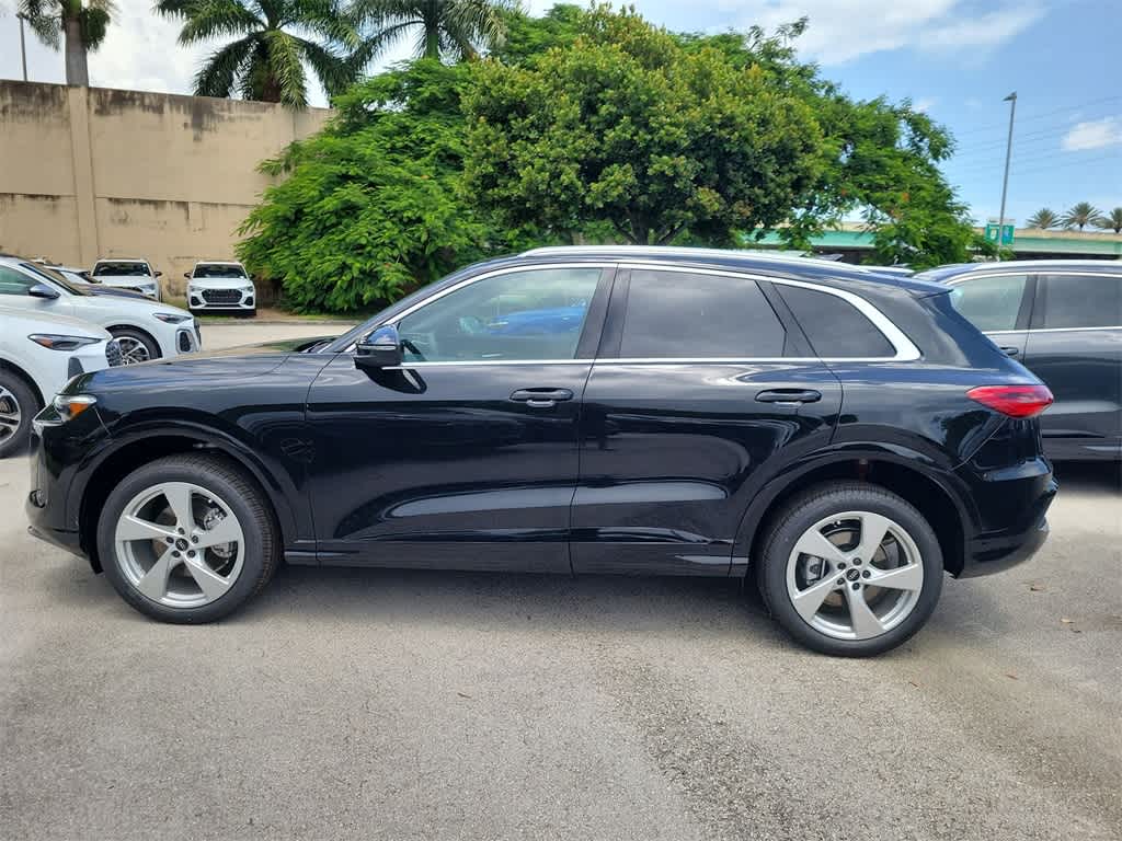 Thumbnail: 2025 Audi Q5 - 3