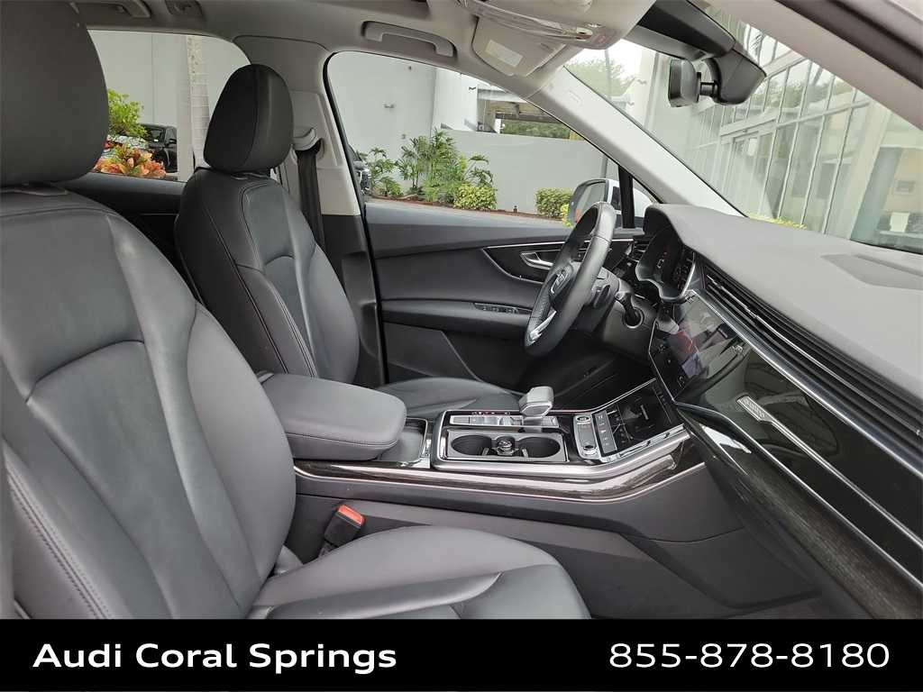 Thumbnail: 2022 Audi Q7 - 22