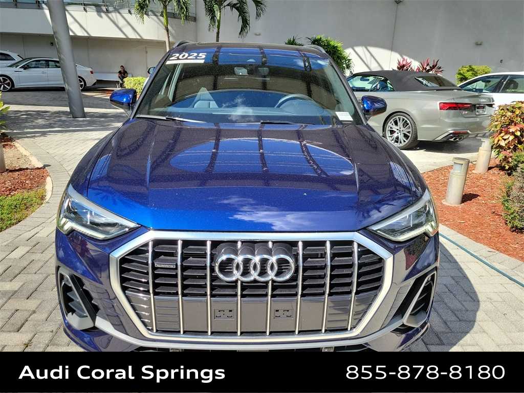 Thumbnail: 2025 Audi Q3 - 6