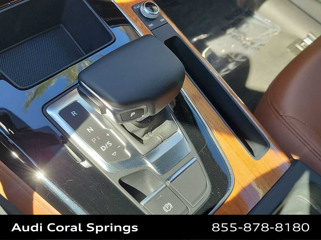 Thumbnail: 2023 Audi Q5 - 25