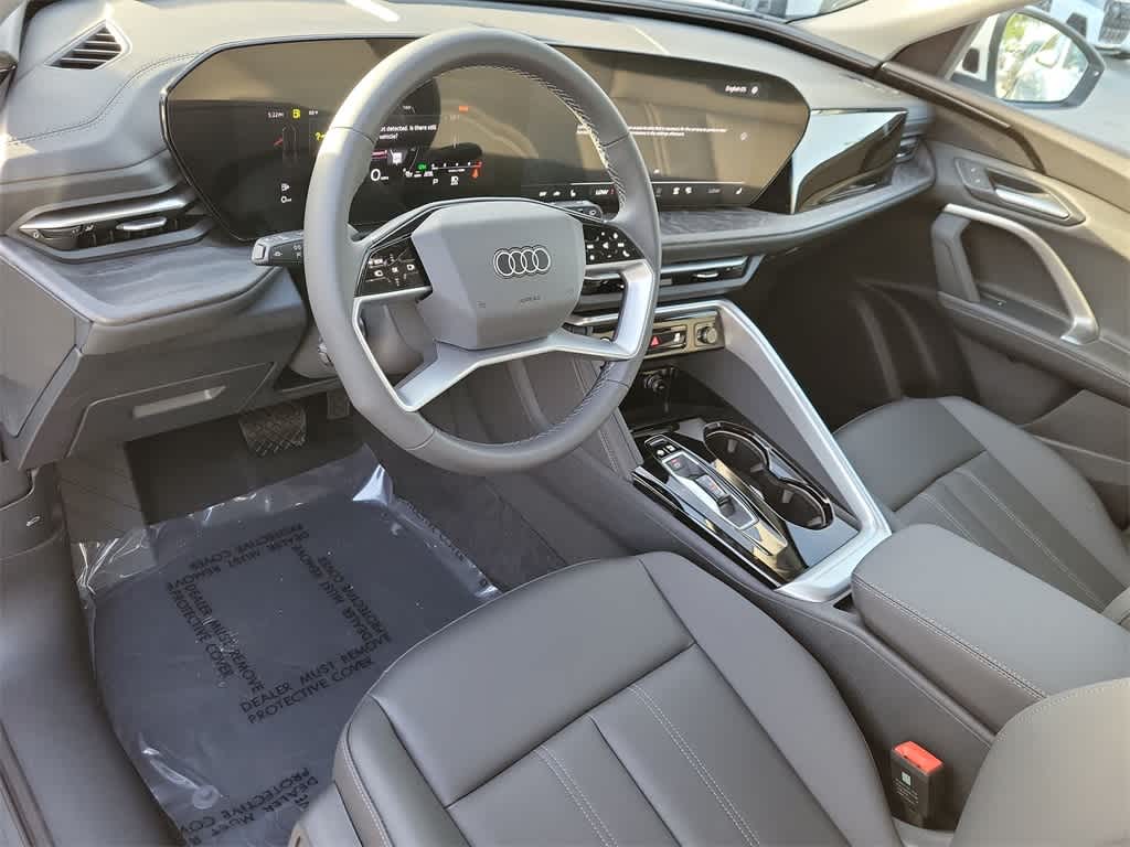 Thumbnail: 2025 Audi Q5 - 10