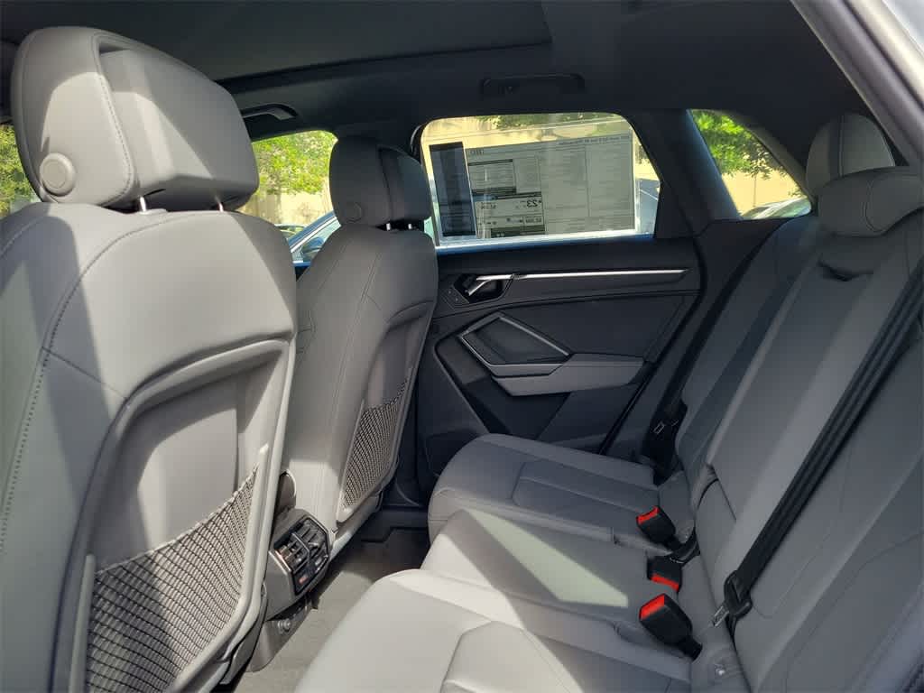 Thumbnail: 2025 Audi Q3 - 20