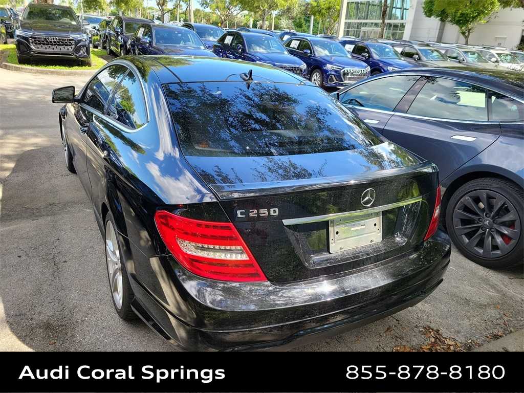 Thumbnail: 2013 Mercedes-Benz C-Class - 21