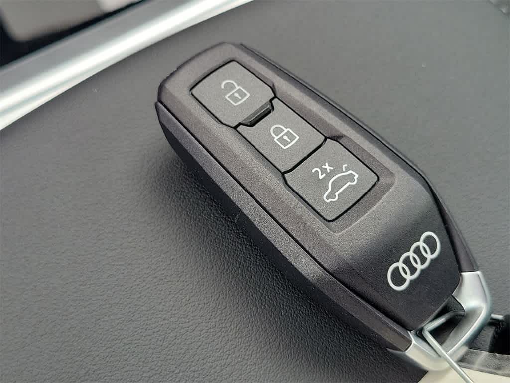 Thumbnail: 2025 Audi Q5 - 20