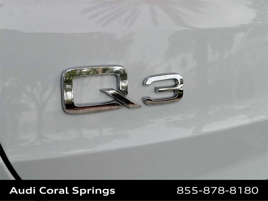 Thumbnail: 2023 Audi Q3 - 7