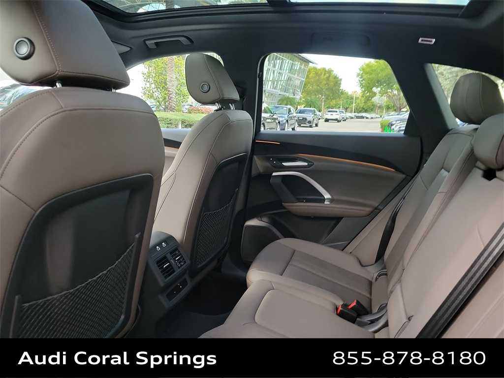 Thumbnail: 2025 Audi Q5 - 20