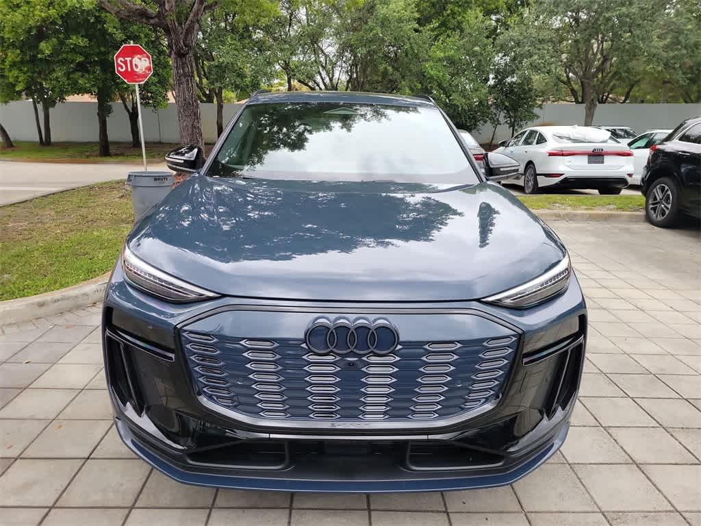 Thumbnail: 2025 Audi SQ6 e-tron - 14