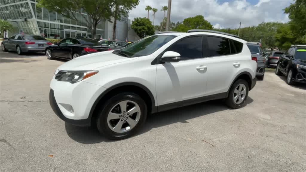 Thumbnail: 2015 Toyota RAV4 - 4