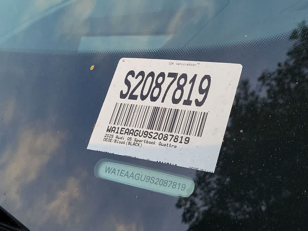 Thumbnail: 2025 Audi Q5 - 21