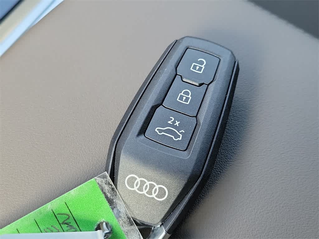 Thumbnail: 2025 Audi Q5 - 28