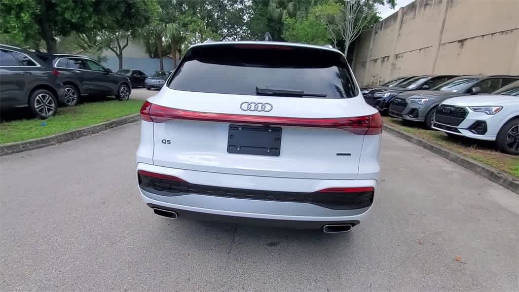 Thumbnail: 2025 Audi Q5 - 7