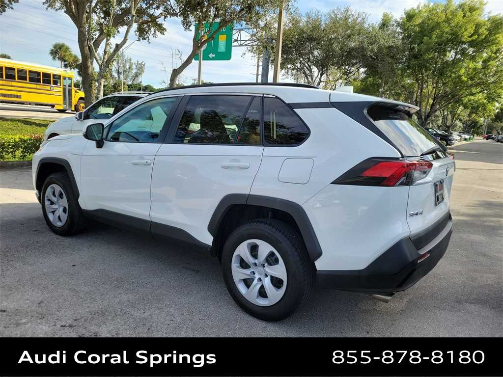 Thumbnail: 2019 Toyota RAV4 - 4