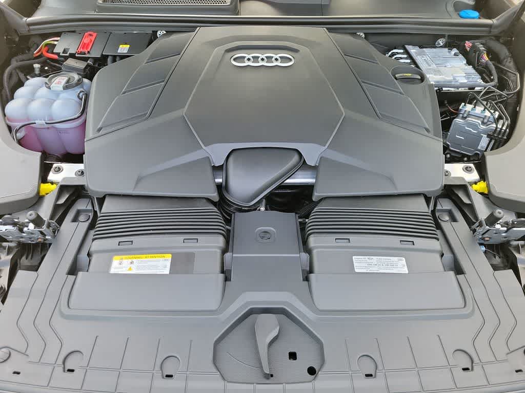 Thumbnail: 2026 Audi Q8 - 9