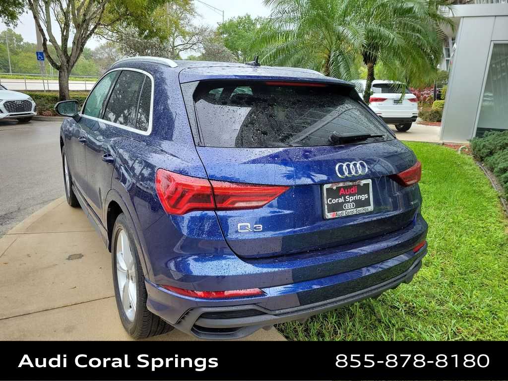 Thumbnail: 2022 Audi Q3 - 12