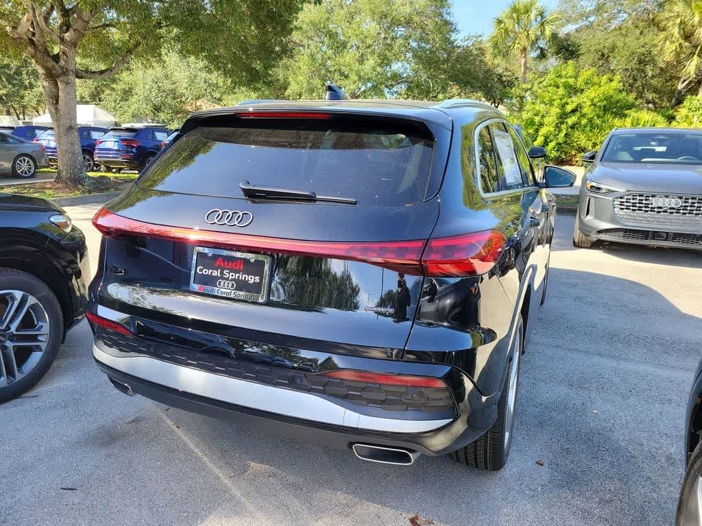 Thumbnail: 2025 Audi Q5 - 13