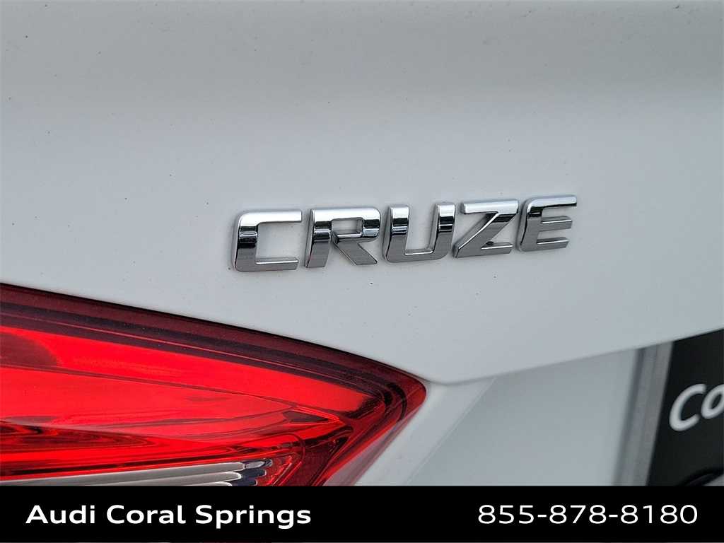 Thumbnail: 2018 Chevrolet Cruze - 7