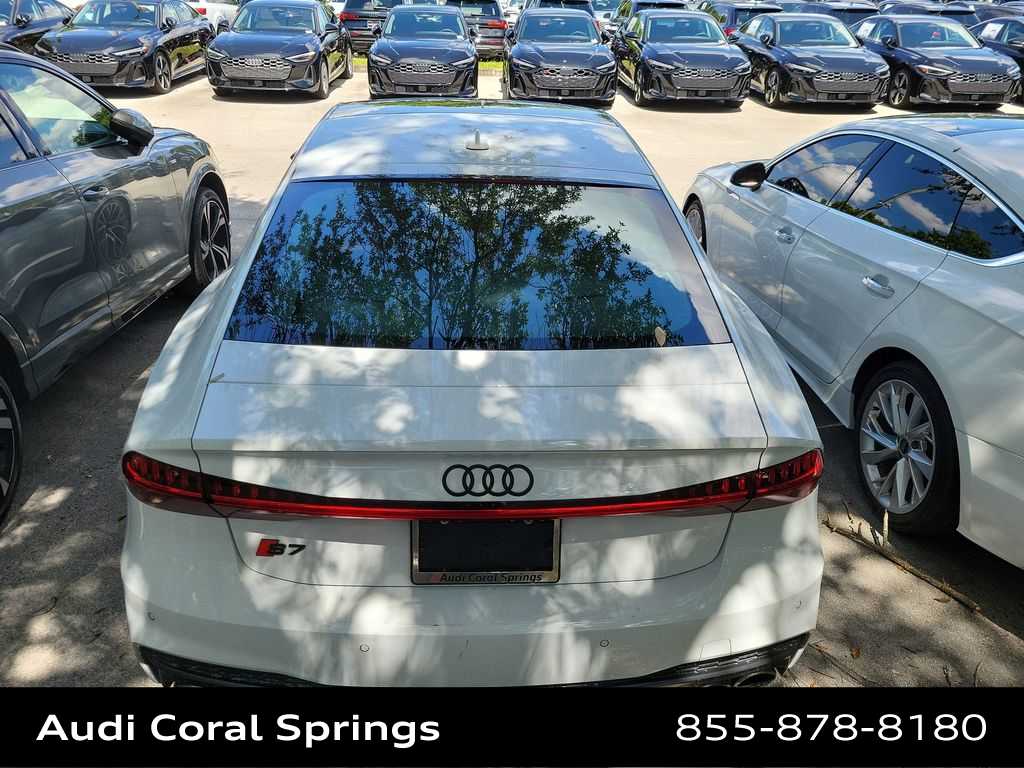 Thumbnail: 2022 Audi S7 - 21