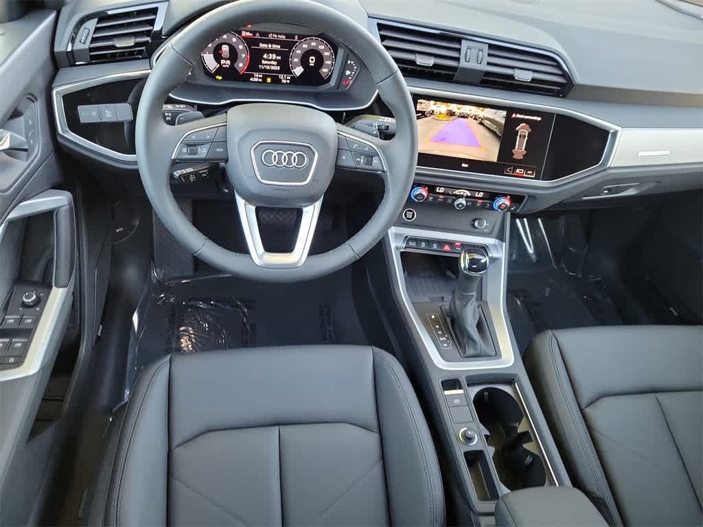 Thumbnail: 2025 Audi Q3 - 18