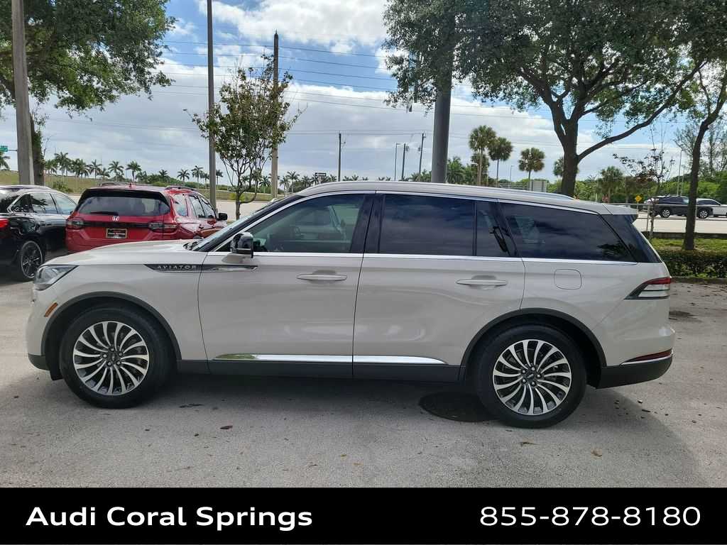 Thumbnail: 2023 Lincoln Aviator - 11