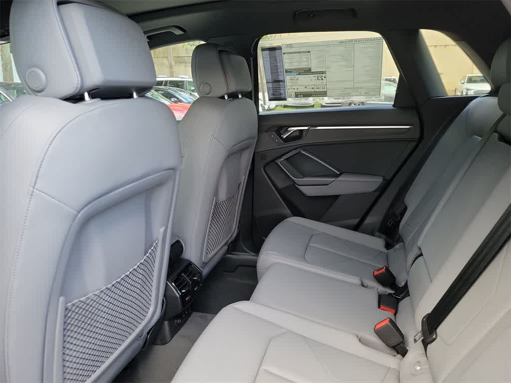 Thumbnail: 2025 Audi Q3 - 12