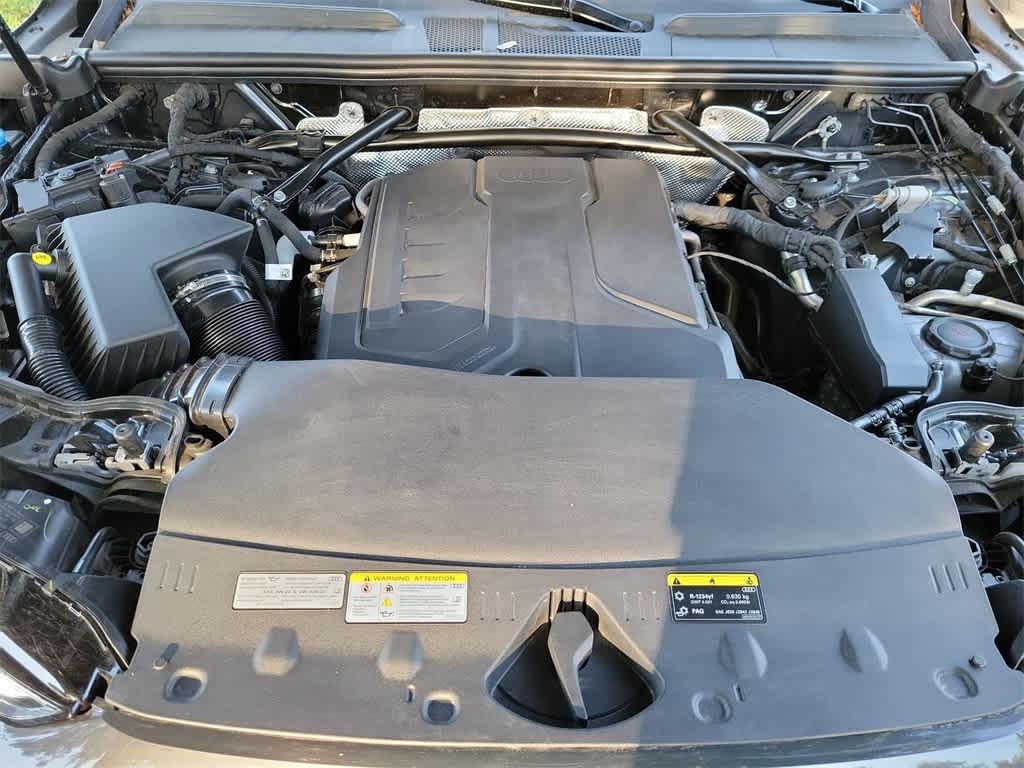 Thumbnail: 2025 Audi Q5 - 9