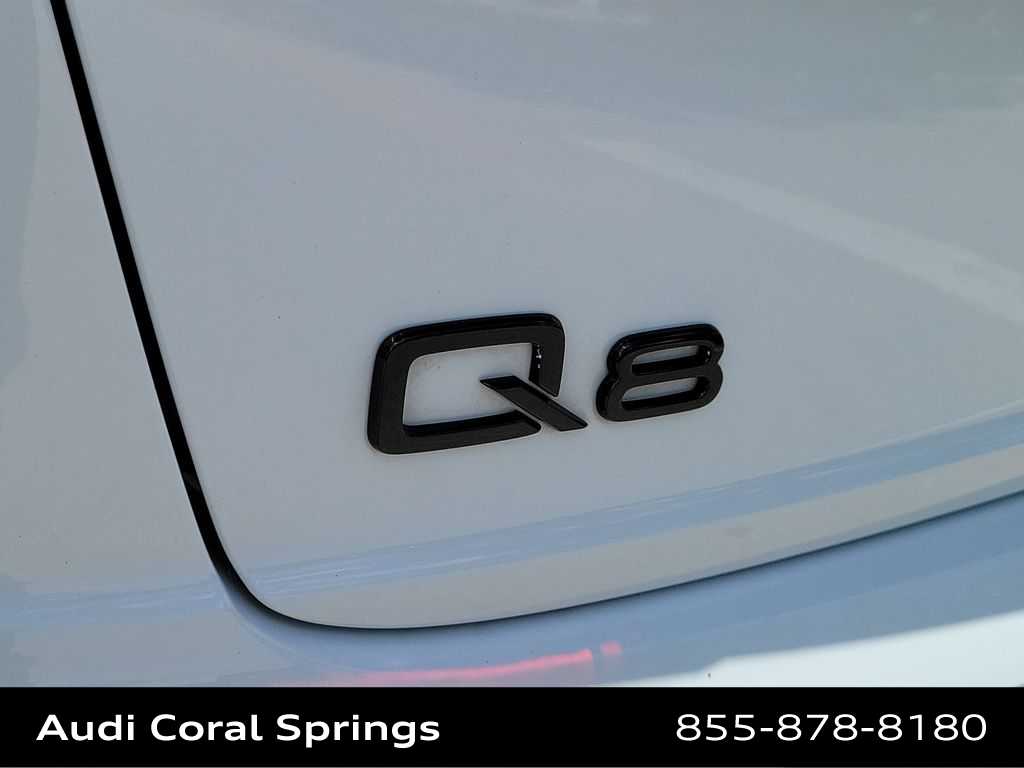 Thumbnail: 2023 Audi Q8 - 15