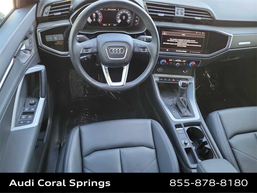 Thumbnail: 2024 Audi Q3 - 10