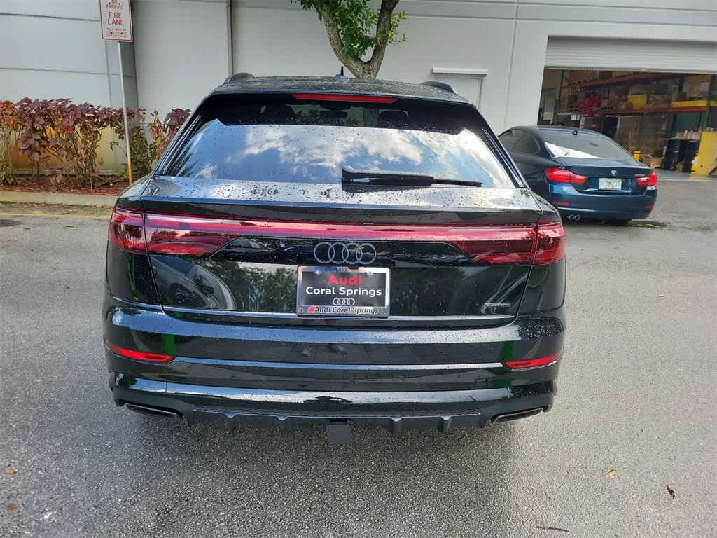 Thumbnail: 2026 Audi Q8 - 7