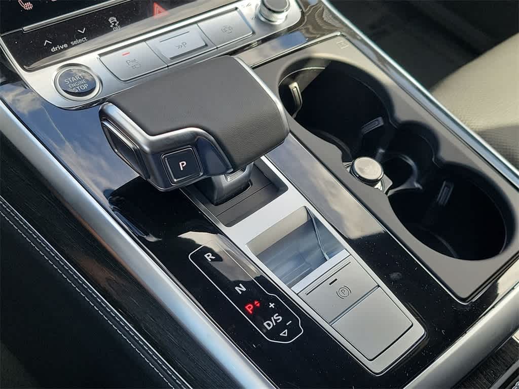 Thumbnail: 2026 Audi Q7 - 17