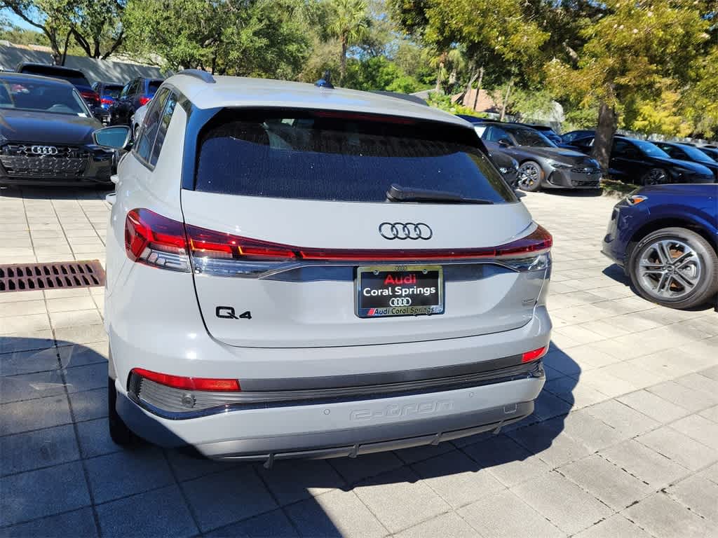 Thumbnail: 2026 Audi Q4 e-tron - 4
