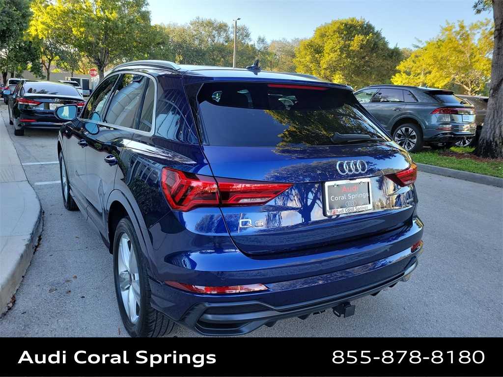 Thumbnail: 2022 Audi Q3 - 12