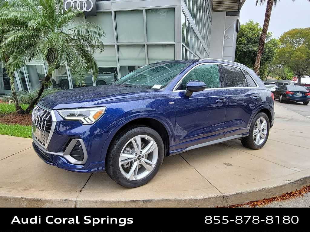 Thumbnail: 2022 Audi Q3 - 4