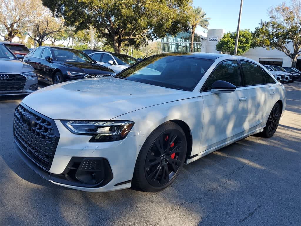 2025 Audi S8 4.0T photo 4