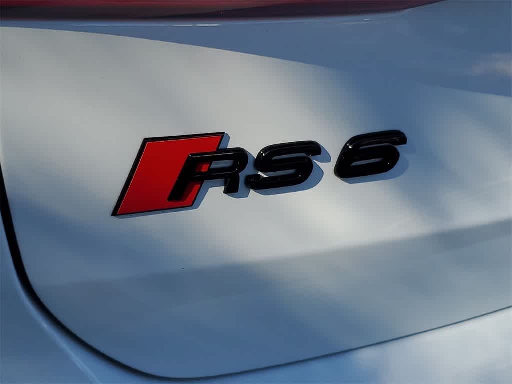 Thumbnail: 2025 Audi RS 6 - 15