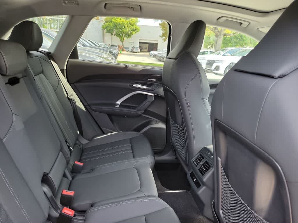 Thumbnail: 2026 Audi Q5 - 21