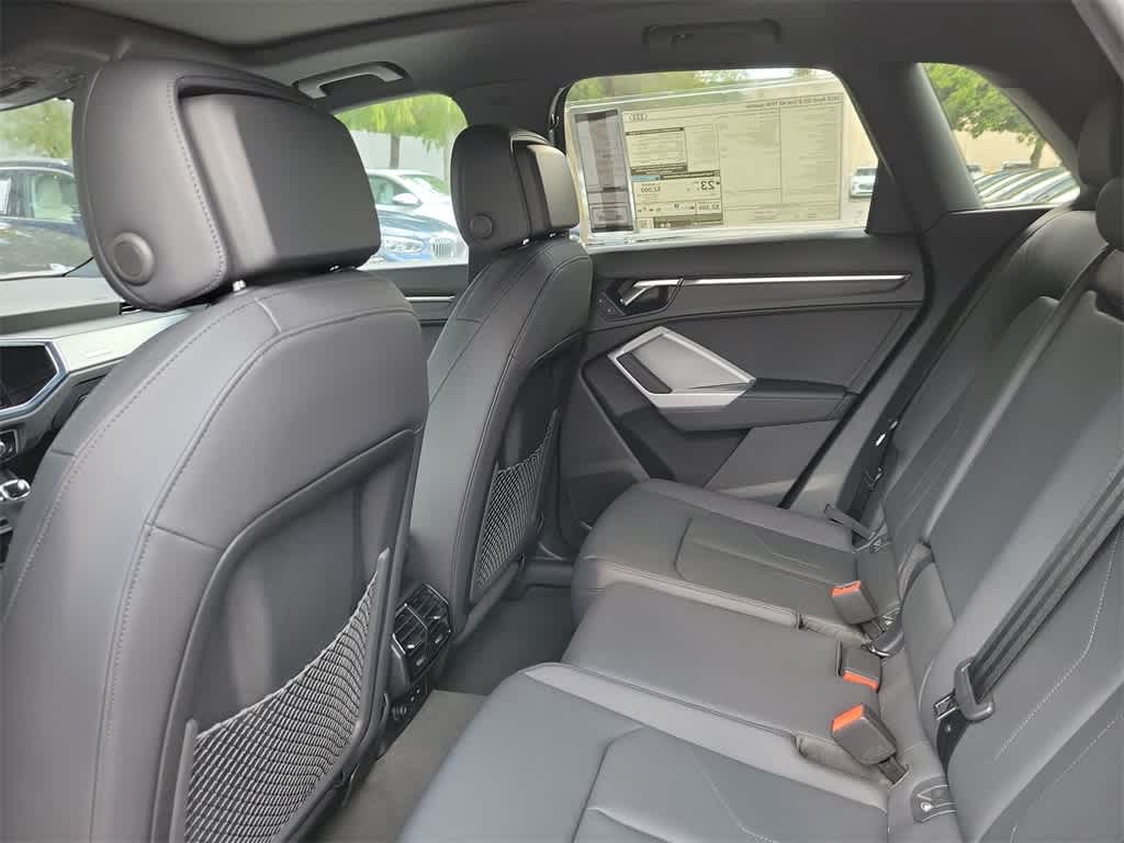 Thumbnail: 2025 Audi Q3 - 20